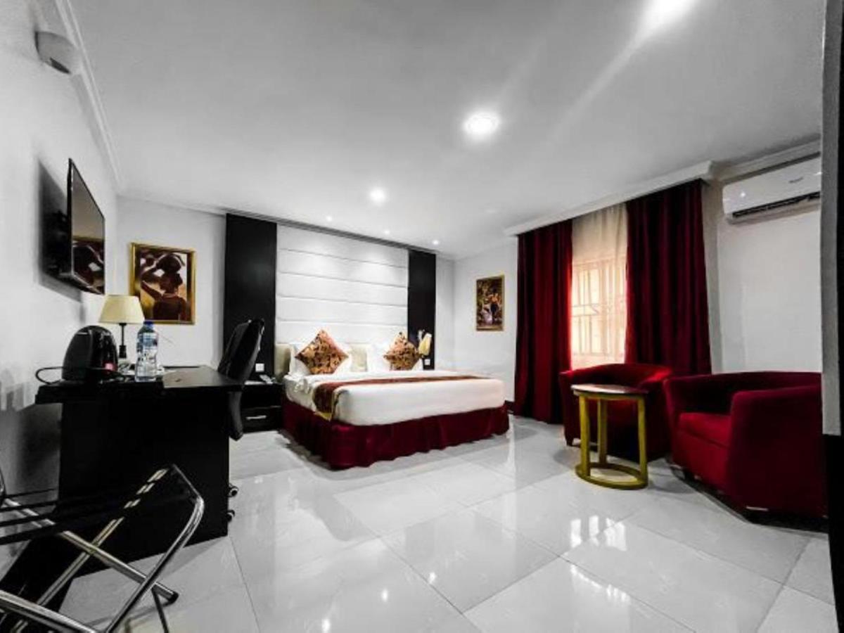 לקי Pasadena Suites מראה חיצוני תמונה