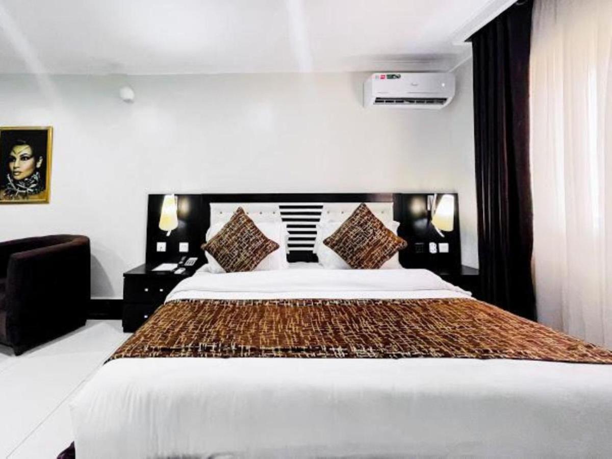 לקי Pasadena Suites מראה חיצוני תמונה