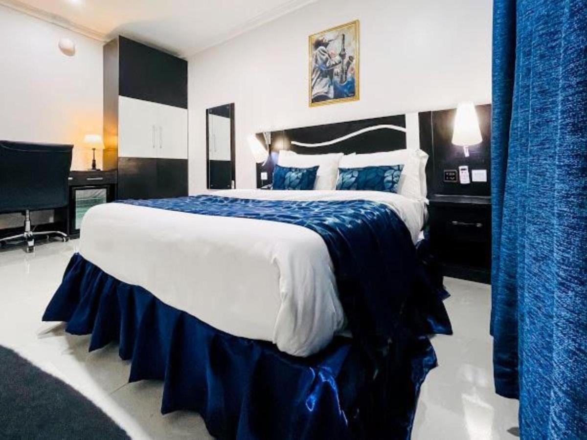 לקי Pasadena Suites מראה חיצוני תמונה