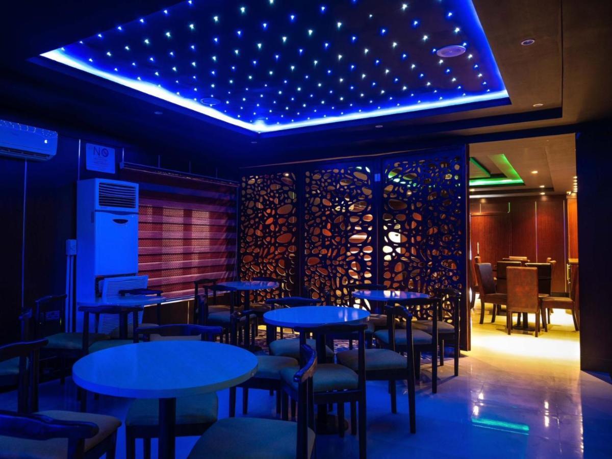 לקי Pasadena Suites מראה חיצוני תמונה